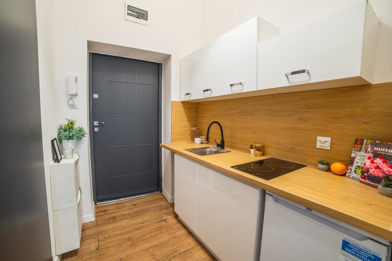 Nowoczesna Kawalerka Monte Cassino 37 Apartment Szczecin Bagian luar foto